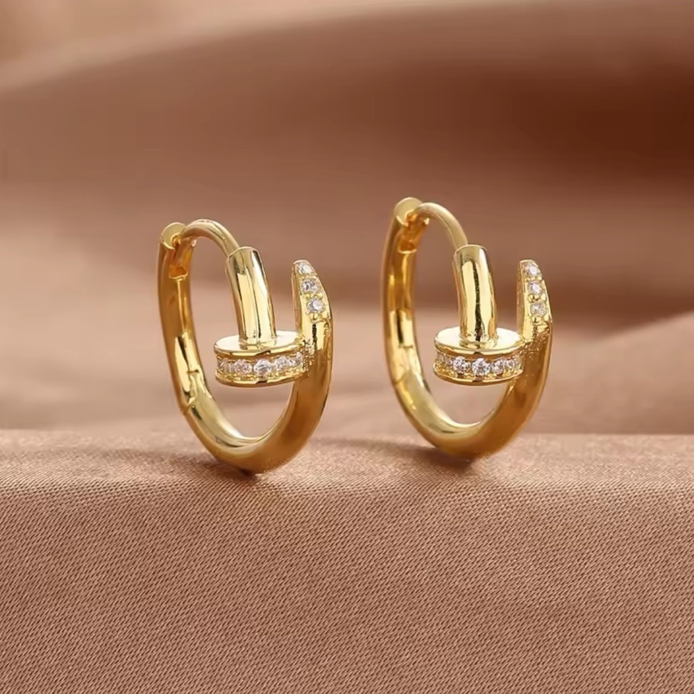 NEW LUXURY NAIL MOTIF SMALL ZIRCON STUDDED EARRINGS